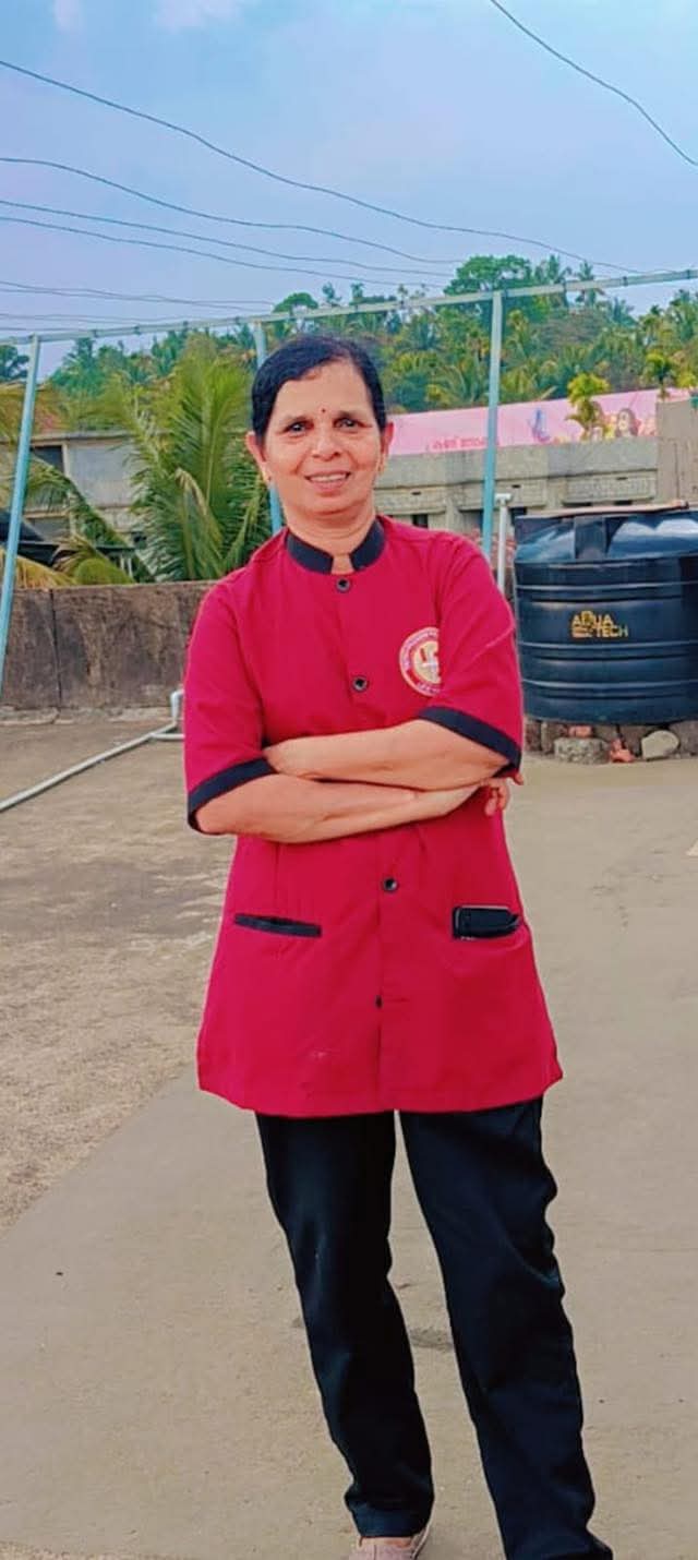 ബസ് ഇടിച്ചു ചികിത്സയിലായിരുന്ന ആശുപത്രി ജീവനക്കാരി മരിച്ചു