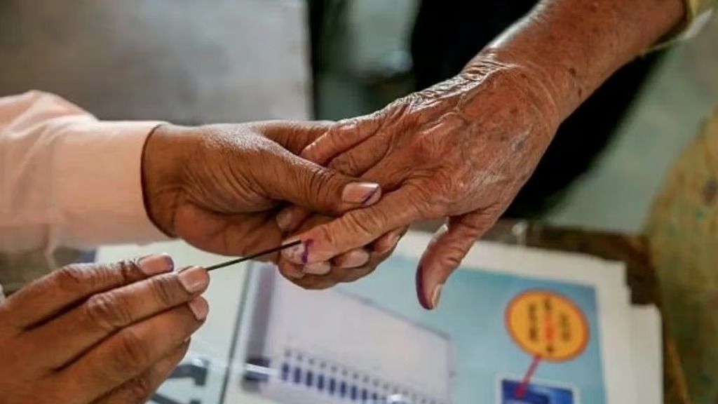 തമിഴ്നാട്-ബം​ഗാൾ തെരഞ്ഞെടുപ്പ്; വോട്ടെടുപ്പ് തുടങ്ങി, കനത്ത സുരക്ഷ