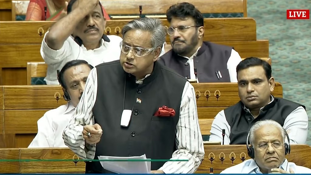 ‘ഇത് രാഷ്ട്രീയ നോട്ടു നിരോധനം’; ഡീലിമിറ്റേഷനെ വിമര്‍ശിച്ച് തരൂര്‍, ‘മണ്ഡല പുനര്‍ നിര്‍ണയം നീട്ടിവെക്കണം’