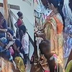 ക്ഷേത്രോത്സവത്തിനിടെ മാല പൊട്ടിച്ചോടി; സ്ത്രീകളെ കൈയോടെ പിടികൂടി നാട്ടുകാര്‍