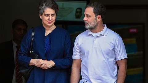 ‘കൃത്യമായ ആസൂത്രണം നടന്നിട്ടുണ്ട്’; രാഹുലിനും പ്രിയങ്കയ്ക്കുമെതിരെയുള്ള പോസ്റ്ററില്‍ കേസ്