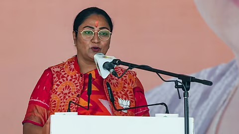 മന്ത്രിമാരുടെ യാത്ര ‘മെട്രോ’യില്‍; ഡല്‍ഹിയില്‍ സര്‍ക്കാര്‍ ഓഫീസുകളില്‍ വര്‍ക്ക് ഫ്രം ഹോം