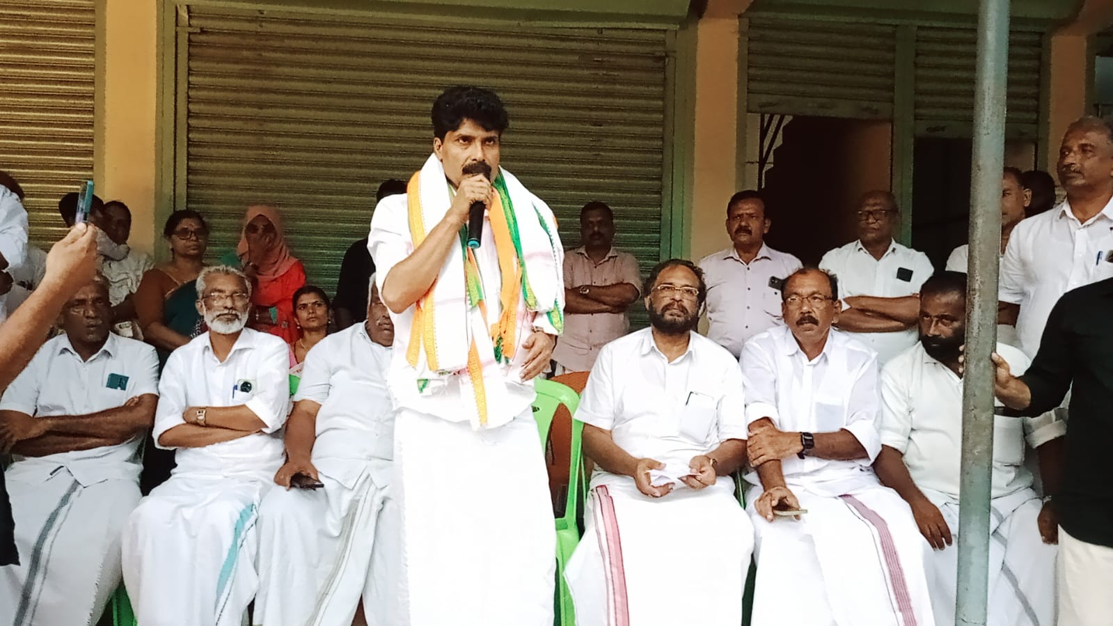 ജനങ്ങളോടുള്ള നന്ദി വികസനവും കരുതലുമായി നൽകും: ടി സിദ്ധിഖ് എം എൽ എ