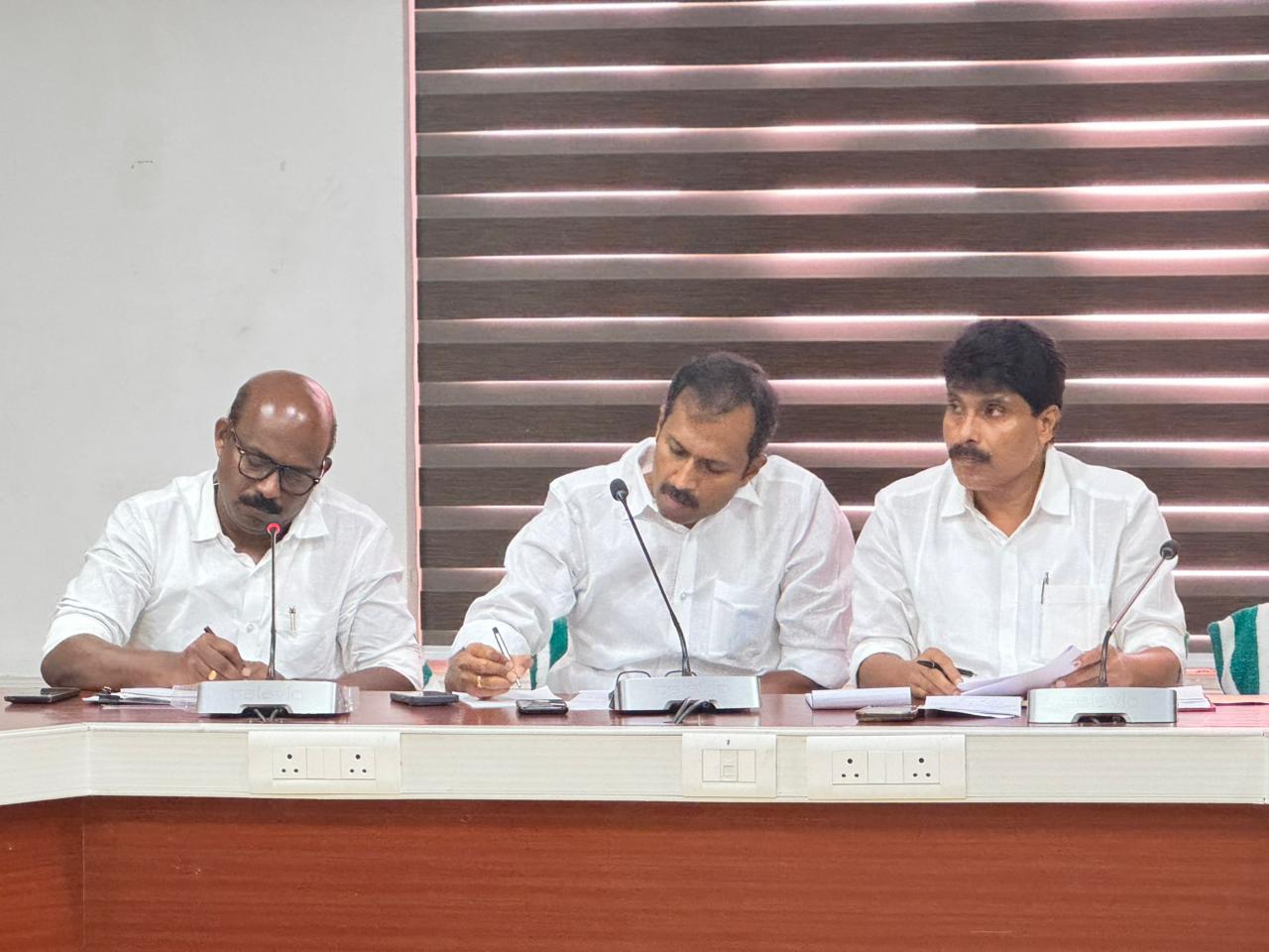 നെല്‍കര്‍ഷകര്‍ക്ക് ആശ്വാസമായി കൃഷി മന്ത്രി ടി സിദ്ദിഖിന്റെ ഇടപെടല്‍;