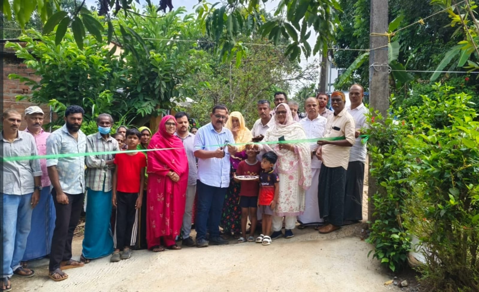 വെള്ളാരംകുനി ചിന്നൻ റോഡ് ഉദ്ഘാടനം ചെയ്തുകണിയാമ്പറ്റ:
