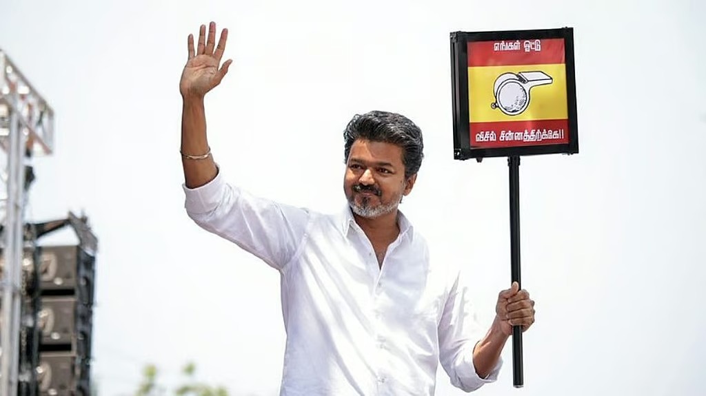 എഐഎഡിഎംകെ പിളര്‍പ്പിലേക്ക് ?, വിജയിനെ പിന്തുണയ്ക്കണമെന്ന് ഭൂരിപക്ഷം എംഎല്‍എമാര്‍; തമിഴ്‌നാട്ടില്‍ വീണ്ടും ട്വിസ്റ്റ്