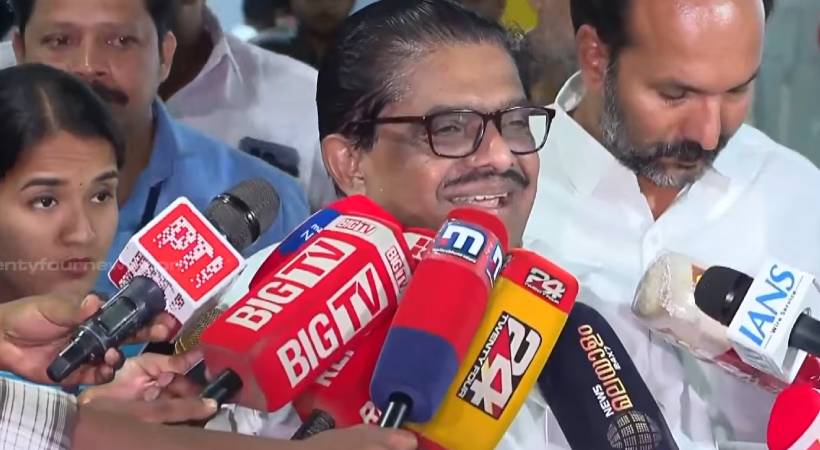 ‘മുഖ്യമന്ത്രിയെ ഉടൻ തീരുമാനിക്കും: പ്രഖ്യാപനം വൈകുന്നത് വിജയത്തിന്റെ ശോഭയെ ബാധിച്ചു എന്നത് യാഥാർഥ്യം’: വി എം സുധീരൻ