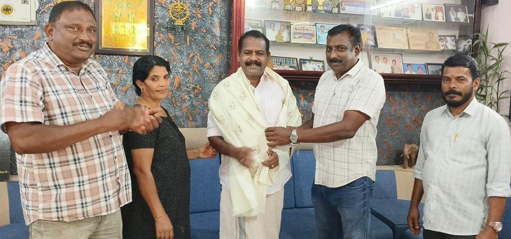 ഐ.സി. ബാലകൃഷ്ണനെ അനുമോദിച്ചു