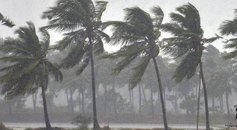 സംസ്ഥാനത്ത് അതിശക്തമായ മഴ; ഇന്ന് എല്ലാ ജില്ലകളിലും മഴ മുന്നറിയിപ്പ്