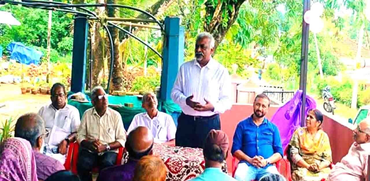 സ്‌നേഹ പാലിയേറ്റീവ് കെയറിന് വാഹനം കൈമാറി