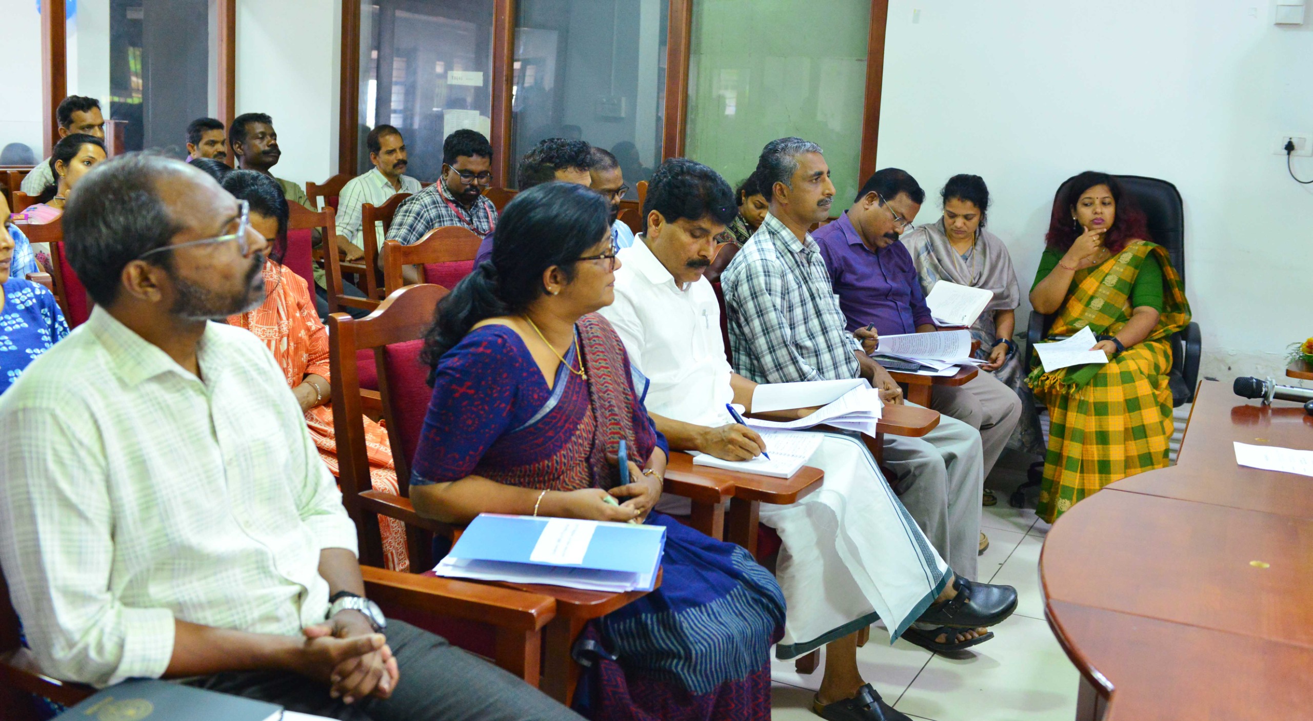 അടയ്ക്ക കർഷകരുടെ പ്രതിസന്ധി പരിഹരിക്കാൻ ജില്ലാതല ടാസ്ക് ഫോഴ്സ്; റിപ്പോർട്ട് മൂന്ന് ആഴ്ചയ്ക്കകം