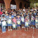 എടപ്പെട്ടി സ്കൂൾ വിദ്യാർത്ഥികൾക്ക് പഠനോപകരണങ്ങൾ ലഭ്യമാക്കി