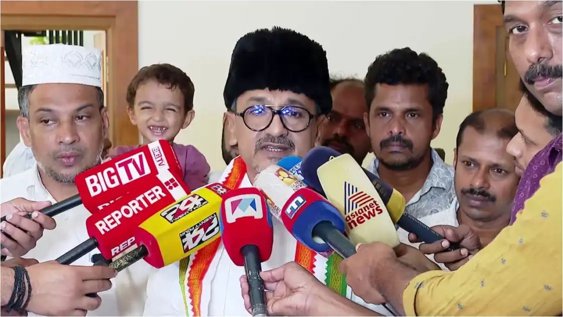 ‘പള്ളികളില്‍ ജുമുഅ നമസ്കാരത്തിന് ശേഷം പ്രത്യേക ബോധവല്‍ക്കരണം നല്‍കണം’; ഓപ്പറേഷൻ തൂഫാൻ സജീവമാക്കാൻ നിര്‍ദ്ദേശം നല്‍കി സാദിഖലി തങ്ങള്‍