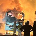 തരുവണയിൽ നിന്നും ഉംറക്ക് പുറപ്പെട്ട സംഘം സഞ്ചരിച്ച ബസ് കത്തിനശിച്ചു