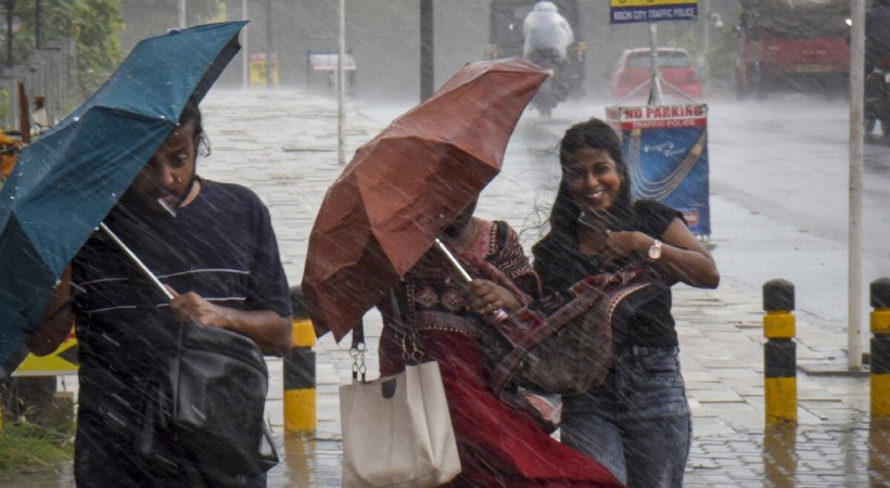 കാലവര്‍ഷം ശക്തമാകുന്നു; ഇന്ന് എല്ലാ ജില്ലകളിലും മഴ മുന്നറിയിപ്പ്; അഞ്ച് ജില്ലകളില്‍ റെഡ് അലേര്‍ട്ട്