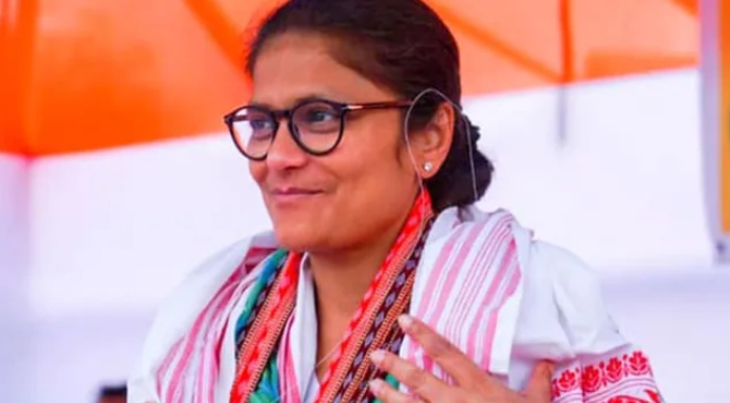 തൃണമൂൽ കോൺഗ്രസിന് വീണ്ടും തിരിച്ചടി; രാജ്യസഭാംഗം സുസ്മിത ദേവ് രാജിവെച്ചു