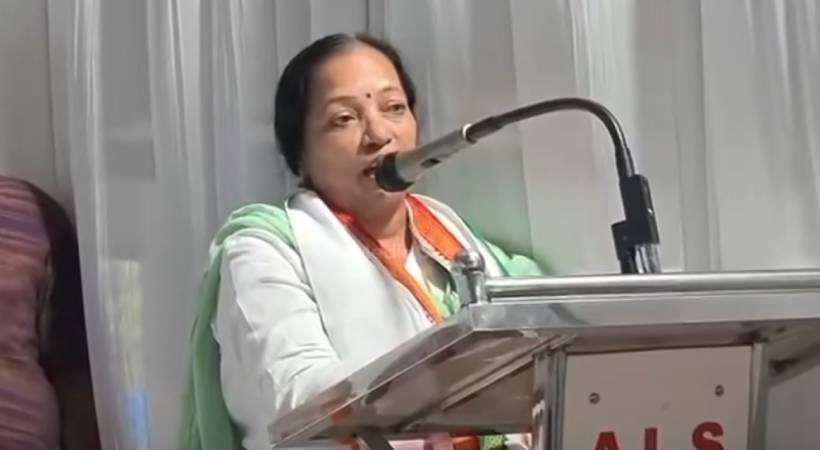 ‘എന്റെ ഡ്രൈവർ DYFI അംഗത്വം ഉള്ള ആളാണെന്ന് തെളിയിച്ചാൽ പുറത്താക്കും’; വിവാദത്തിൽ പ്രതികരിച്ച് മന്ത്രി കെ എ തുളസി