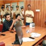 പൊതു ശൗചാലയങ്ങൾ അടച്ചുപൂട്ടിയ നടപടി യൂത്ത് കോൺഗ്രസ് കൽപ്പറ്റ നഗരസഭാ സെക്രട്ടറിയെ ഉപരോധിച്ചു