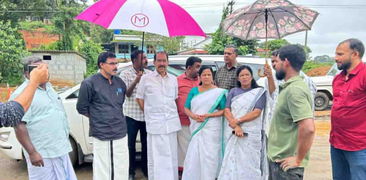 വയനാട് മെഡിക്കല്‍ കോളേജിനായി കുഴിനിലത്ത് നിര്‍ദേശിക്കപ്പെട്ട സ്ഥലം വൈദ്യുതി മന്ത്രി സന്ദര്‍ശിച്ചു