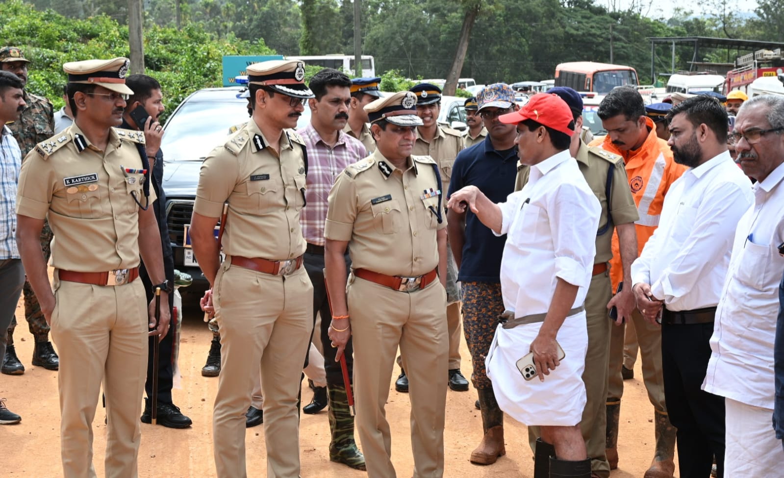 കള്ളാടിയില്‍ സംസ്ഥാന പോലീസ് മേധാവി റവാഡ ആസാദ് ചന്ദ്രശേഖർ ഐ.പി.എസ് സന്ദര്‍ശിച്ചു