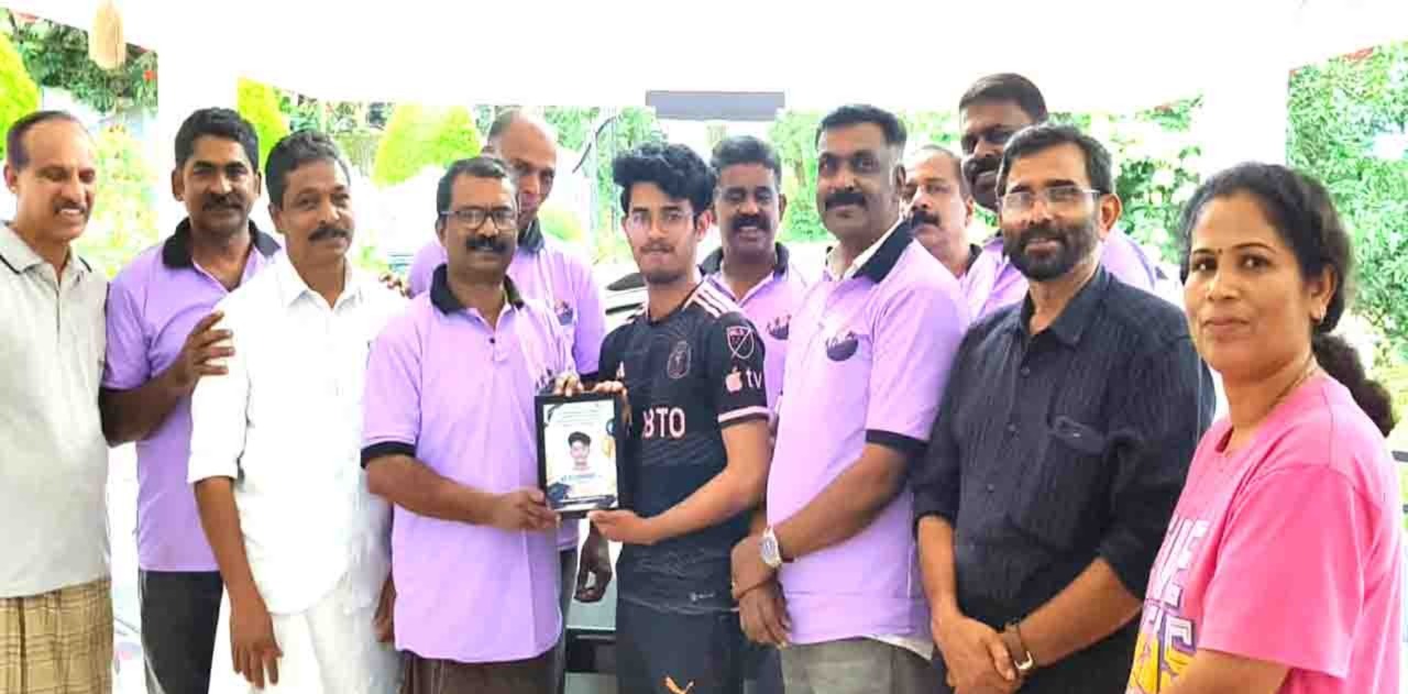 ഇ.സഞ്ജയ്‌യെ അനുമോദിച്ചു