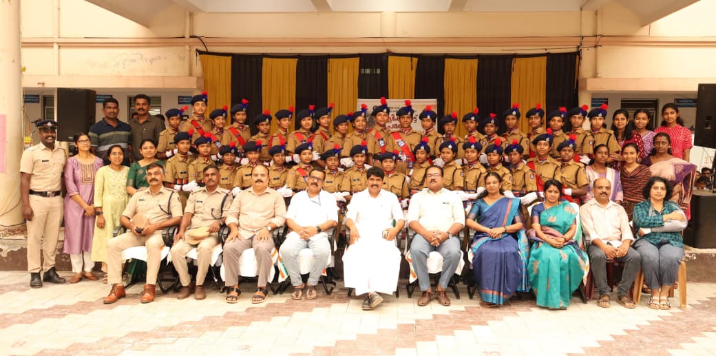 കണിയാമ്പറ്റ മോഡല്‍ റെസിഡൻഷ്യൽ സ്‌കൂളില്‍ എസ്.പി.സി പാസ്സിങ് ഔട്ട് പരേഡ്