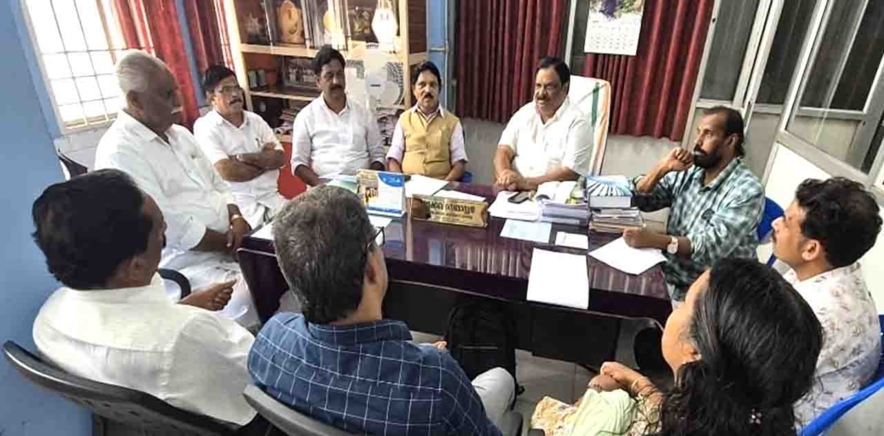 വള്ളിയൂര്‍കാവില്‍ തീര്‍ത്ഥാടന ടൂറിസം പദ്ധതി വരുന്നു: മാനന്തവാടി നഗരസഭ ചെയര്‍മാന്റെ അധ്യക്ഷതയില്‍ ചര്‍ച്ച നടത്തി