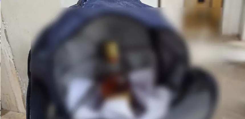 താമരശേരി സ്കൂളിൽ വിദ്യാര്‍ത്ഥി സ്‌കൂളില്‍ വാറ്റ് ചാരായം കൊണ്ടുവരുന്നത് മൂന്നാം തവണ, വാറ്റുകാരനായ രണ്ടാനച്ചൻ വിദേശത്തേക്ക് കടന്നു; പൊലീസിന് ഗുരുതര വീഴ്ച