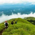 കനത്ത മഴ: വിനോദസഞ്ചാര കേന്ദ്രങ്ങളിൽ നിയന്ത്രണം ഏർപ്പെടുത്താൻ നിർദേശം