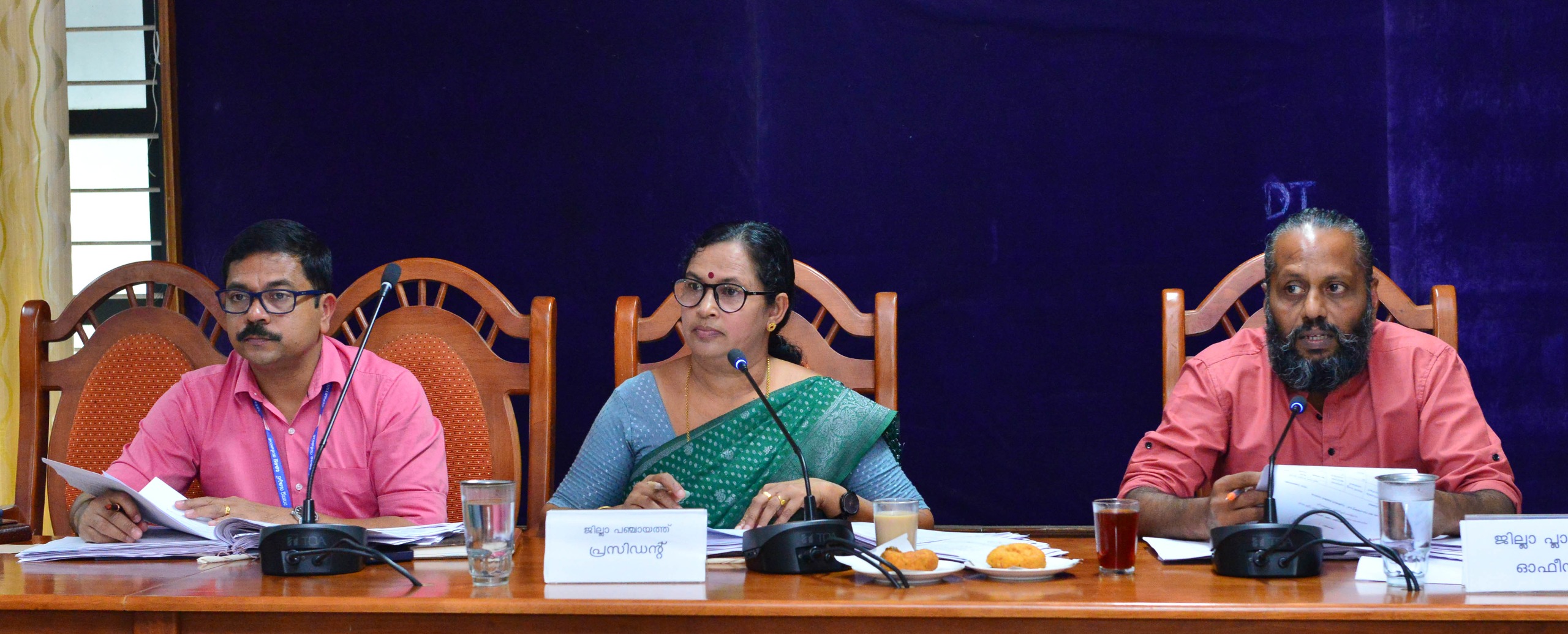 ത്രിതല പഞ്ചായത്തുകളുടെ വിവിധ പദ്ധതികള്‍ക്ക് 869 കോടിയുടെ അംഗീകാരം