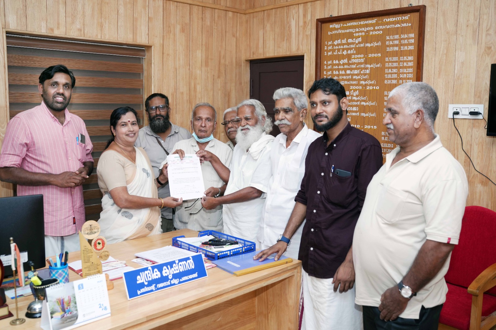 വയനാട് മെഡിക്കൽ കോളേജ്;ജില്ലാ പഞ്ചായത്ത് പ്രമേയം പാസാക്കണം:വയനാട് വികസന സമിതി