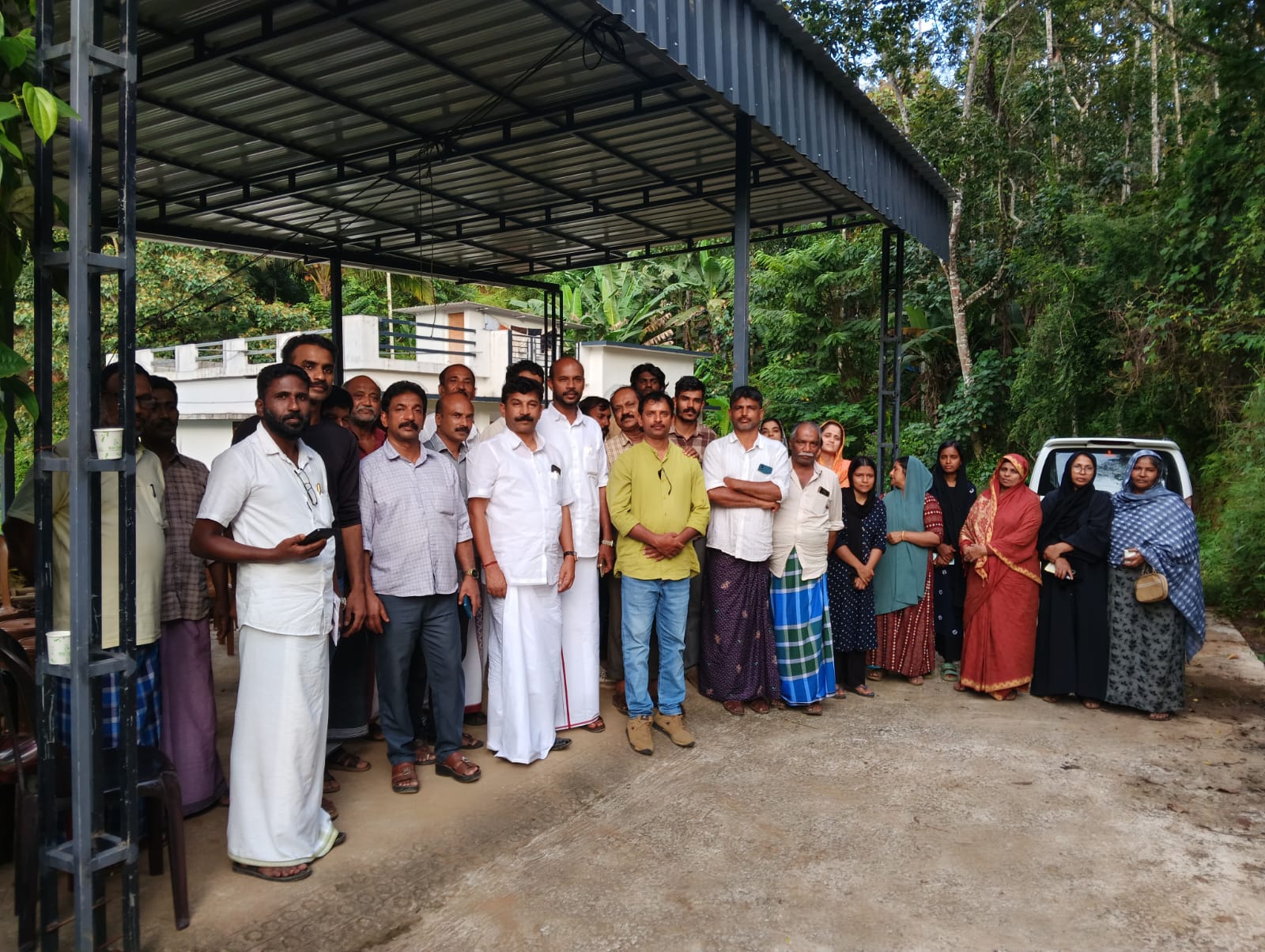 നാല്പത് ഓളം കുടുംബങ്ങൾക്ക് സഹായഹസ്തവുമായി ആർ എസ് പി