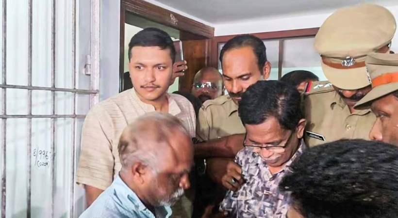 ടി ജി മോഹന്‍ദാസിന്റെ അറസ്റ്റ് രേഖപ്പെടുത്തി; ഇന്ന് കോടതിയില്‍ ഹാജരാക്കും