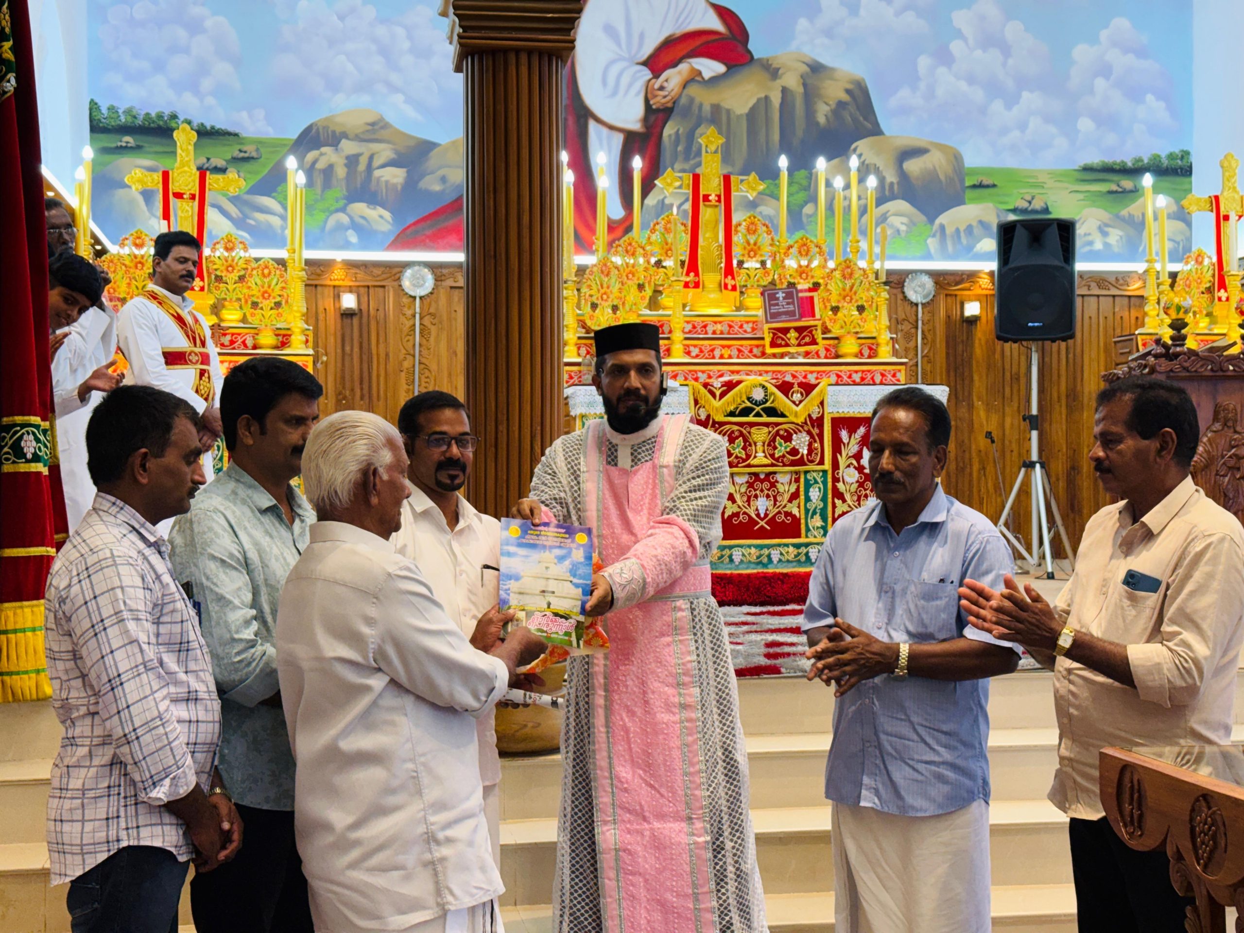 ചീയമ്പം പെരുന്നാൾ: ബുക്ക്ലെറ്റ് പ്രകാശനം ചെയ്തു