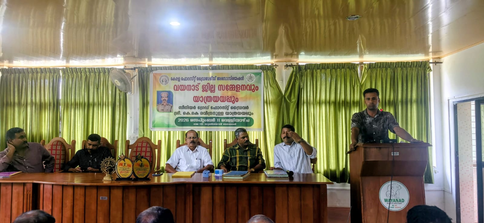 യെമന്റെ ചെങ്കടല്‍ തീരവും തന്ത്രപ്രധാന ദ്വീപുകളും പിടിച്ചെടുത്ത് ഹൂതികള്‍; സ്ഥിരീകരിച്ച് സര്‍ക്കാര്‍