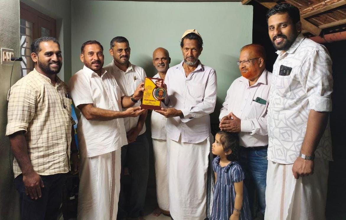 എസ്.ഡി.പി.ഐ ആദരിച്ചു