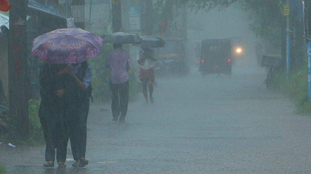 ഇന്നും ഒറ്റപ്പെട്ട ശക്തമായ മഴയ്ക്ക് സാധ്യത, 5 ജില്ലകളില്‍ യെല്ലോ അലര്‍ട്ട്; മത്സ്യബന്ധനത്തിന് വിലക്ക്