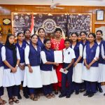 ചുരം ഗതാഗതക്കുരുക്ക് മുതല്‍ എഐ പഠനം സാധ്യകള്‍ വരെ: കളക്ടറോട് സംവദിച്ച് വിദ്യാര്‍ഥികള്‍