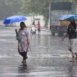 വരവറിയിച്ച് തുലാവര്‍ഷം; എല്ലാ ജില്ലയിലും മഴ മുന്നറിയിപ്പ്, നാലിടത്ത് ഓറഞ്ച് അലര്‍ട്ട്